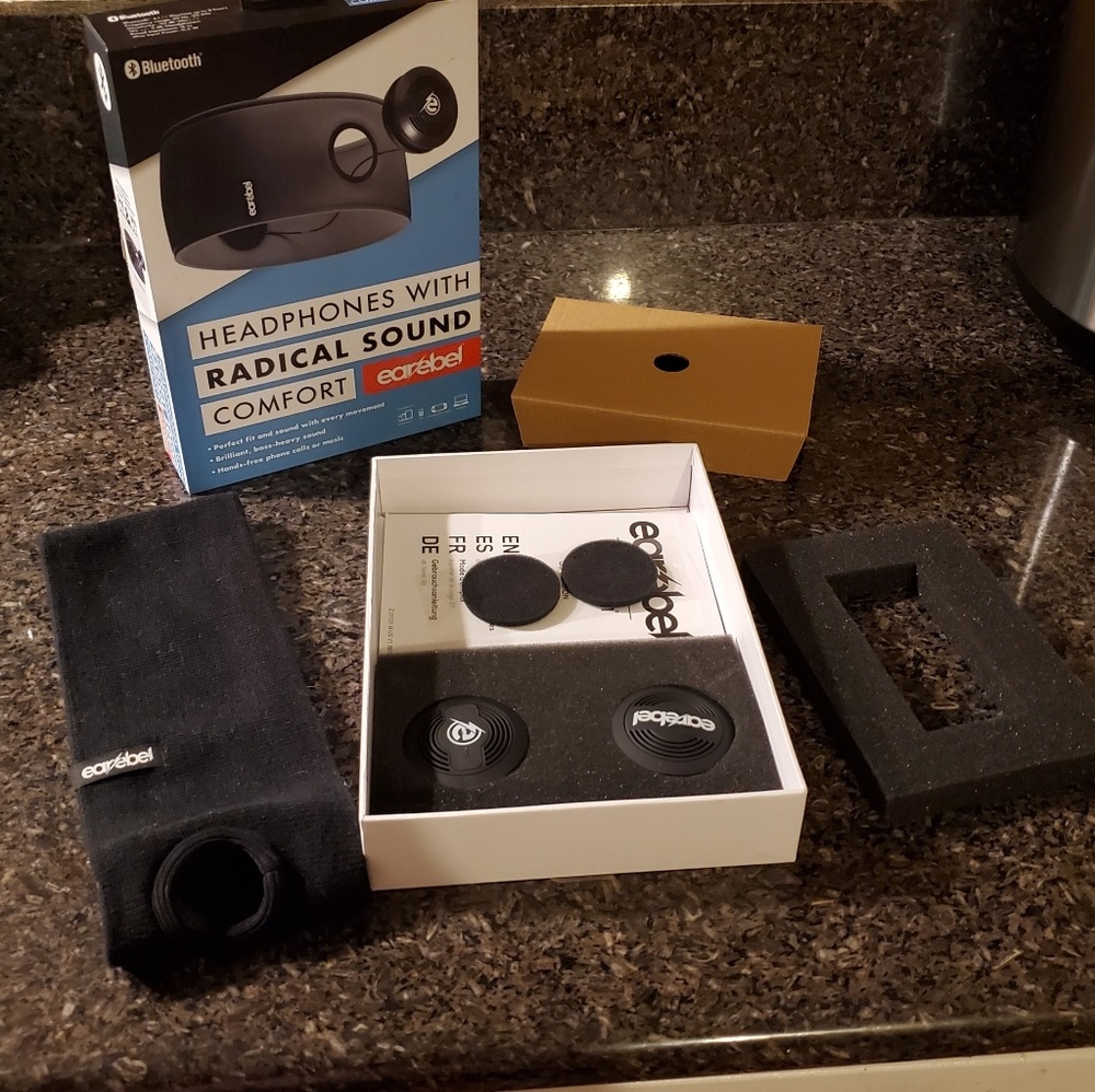 NWOT Headband Bluetooth headphones